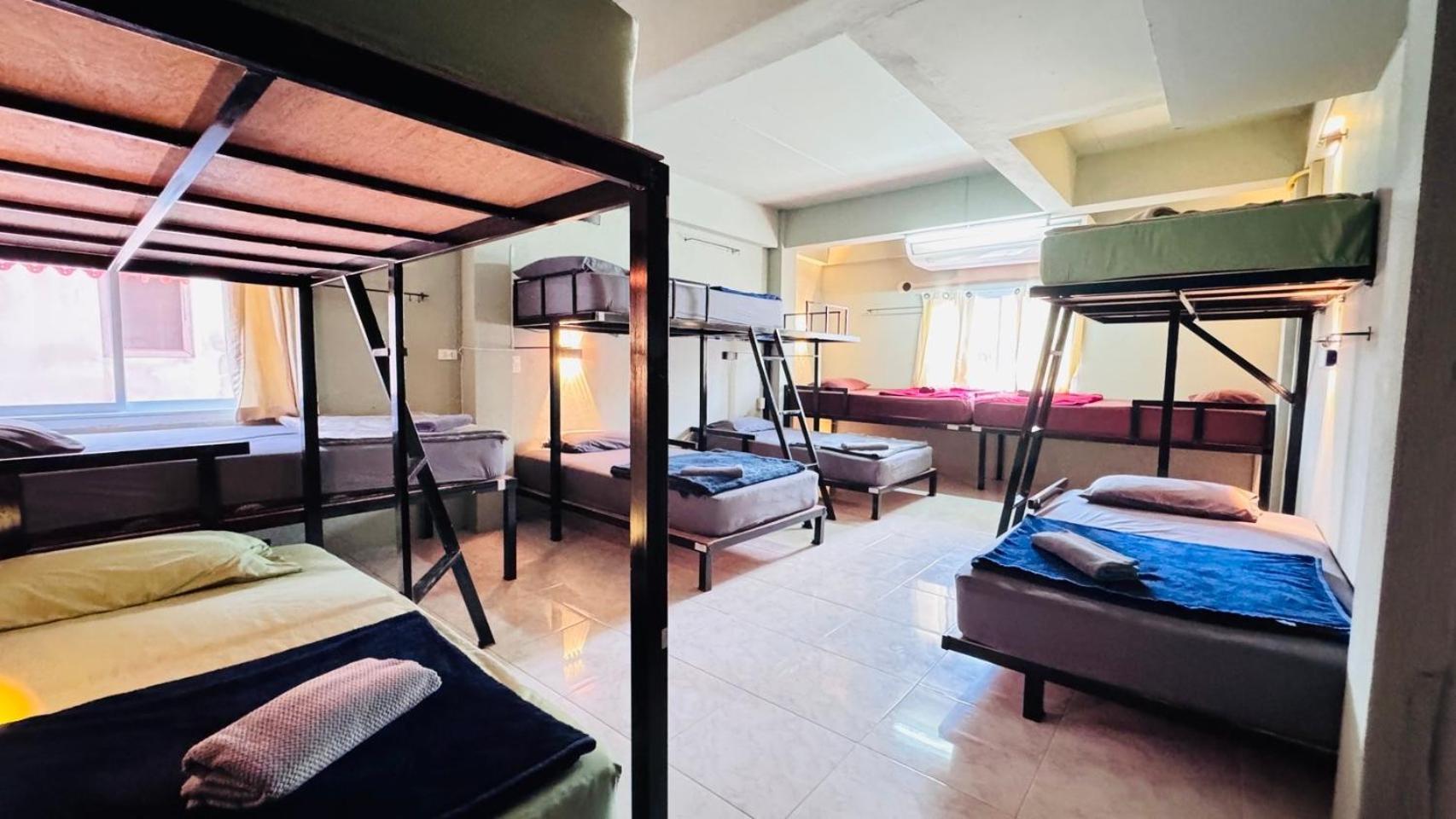 Stay At Moon Hostel Хаад Рин Екстериор снимка